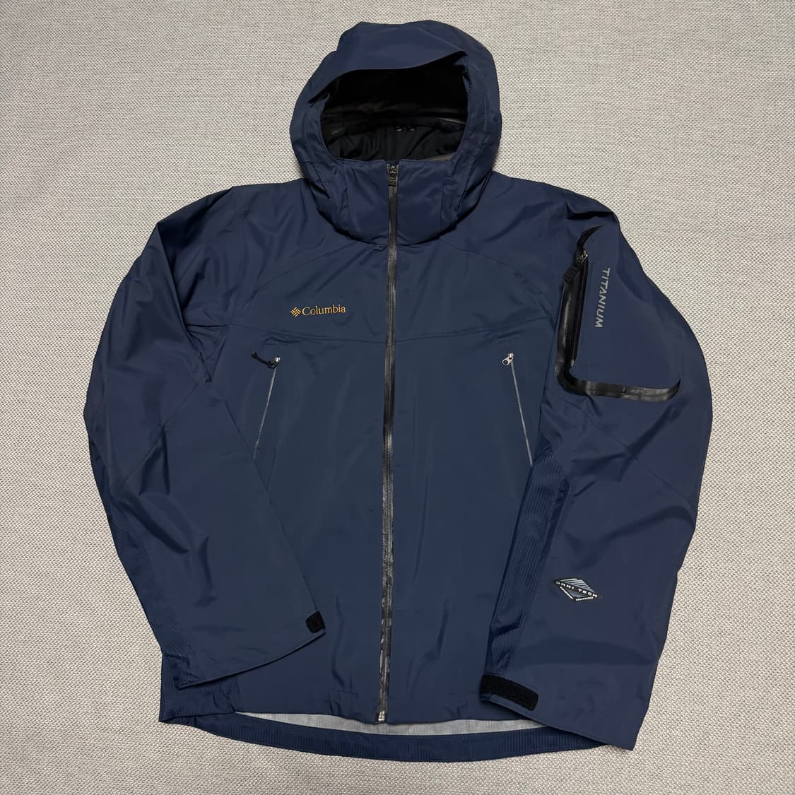 컬럼비아 티타늄 옴니테크 바람막이 자켓 상품이미지1