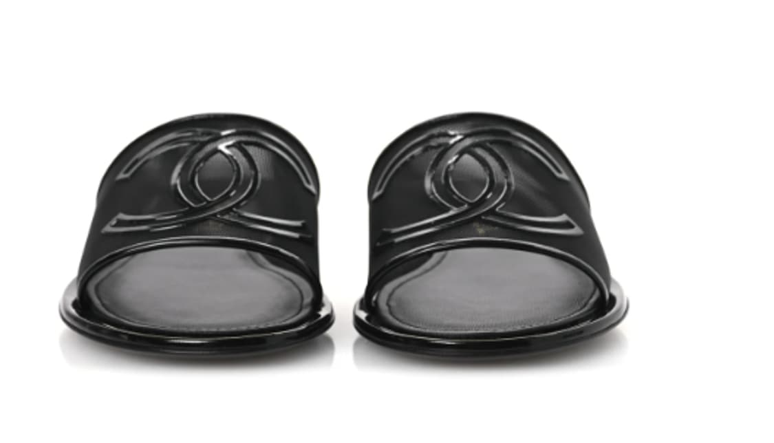 [정품] CHANEL 샤넬 CC 로고 메쉬 에나멜 뮬 샌들 240
 상품이미지2