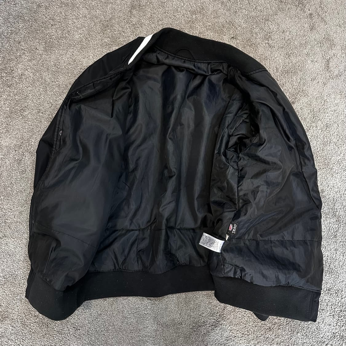 NFL x GU 오클랜드 레이더스 스타디움 바시티 자켓M-L 상품이미지6