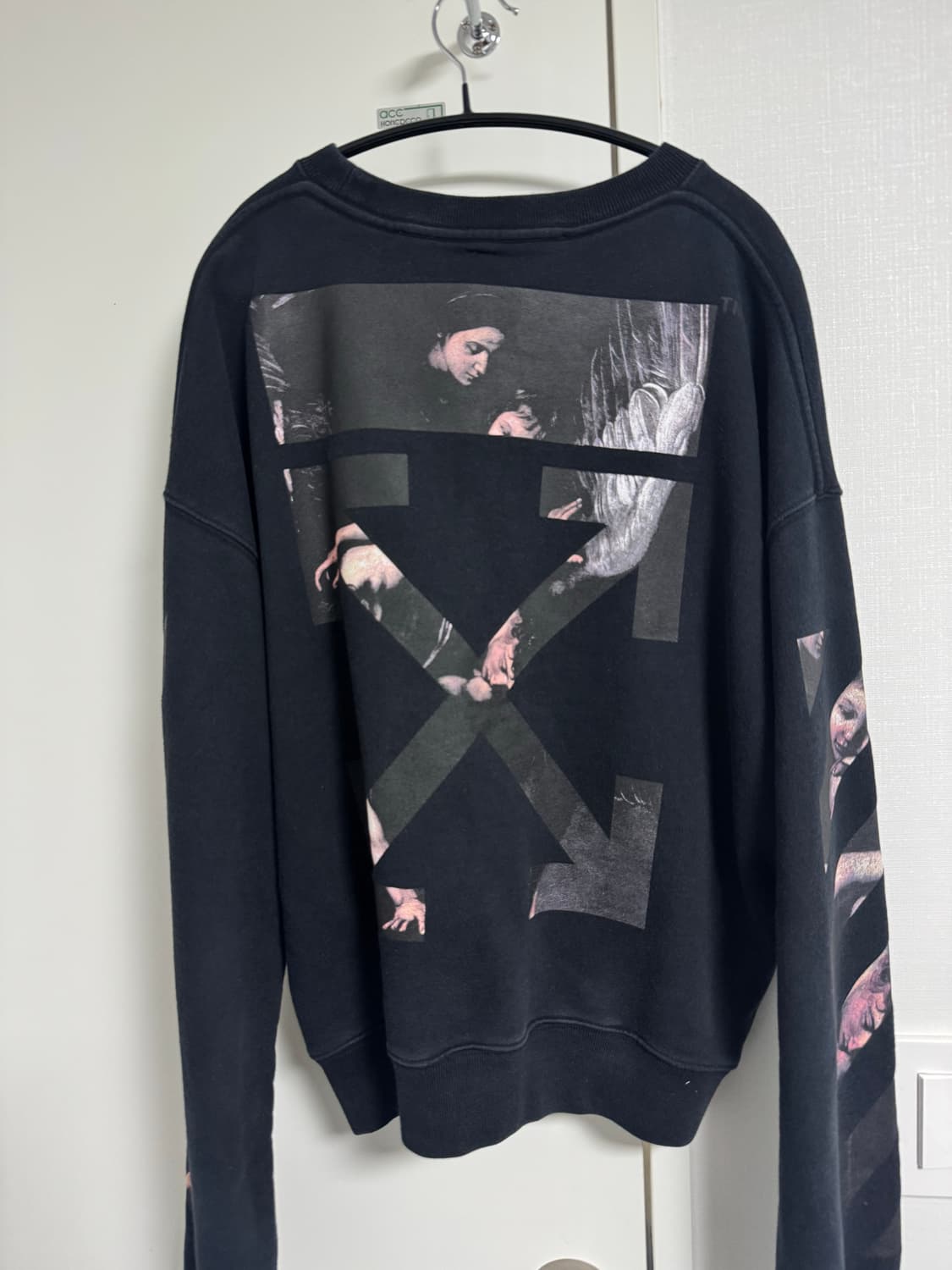 오프화이트 카라바지오 맨투맨 상품이미지2