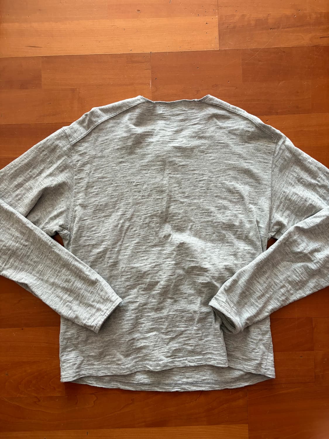 후브스 빈티지 인터록 헨리넥 롱슬리브 그레이 m 상품이미지1