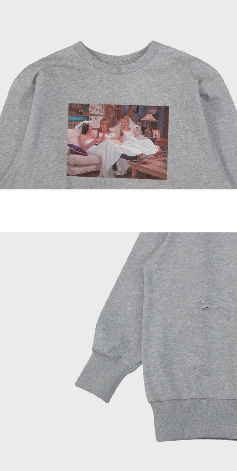 Freckle distressed sweatshirt in gray 상품이미지6