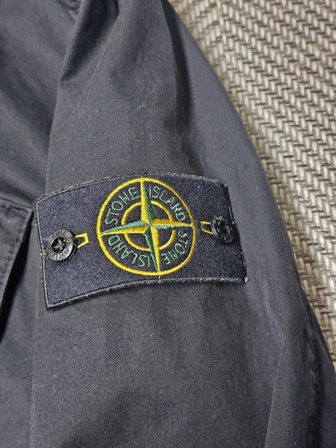 스톤아일랜드 수피마 코튼 트윌 봄버 자켓 상품이미지3