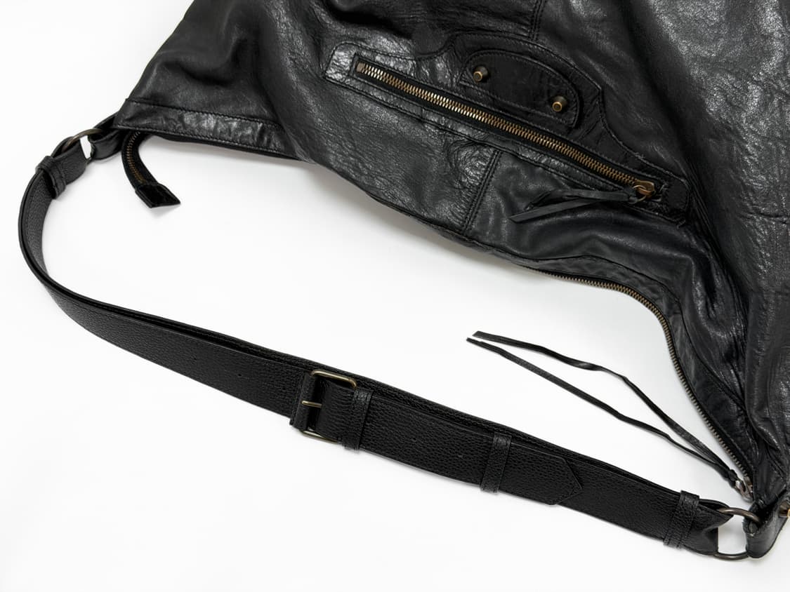 발렌시아가 아레나 레더 클래식 쿠리에 크로스백 상품이미지5