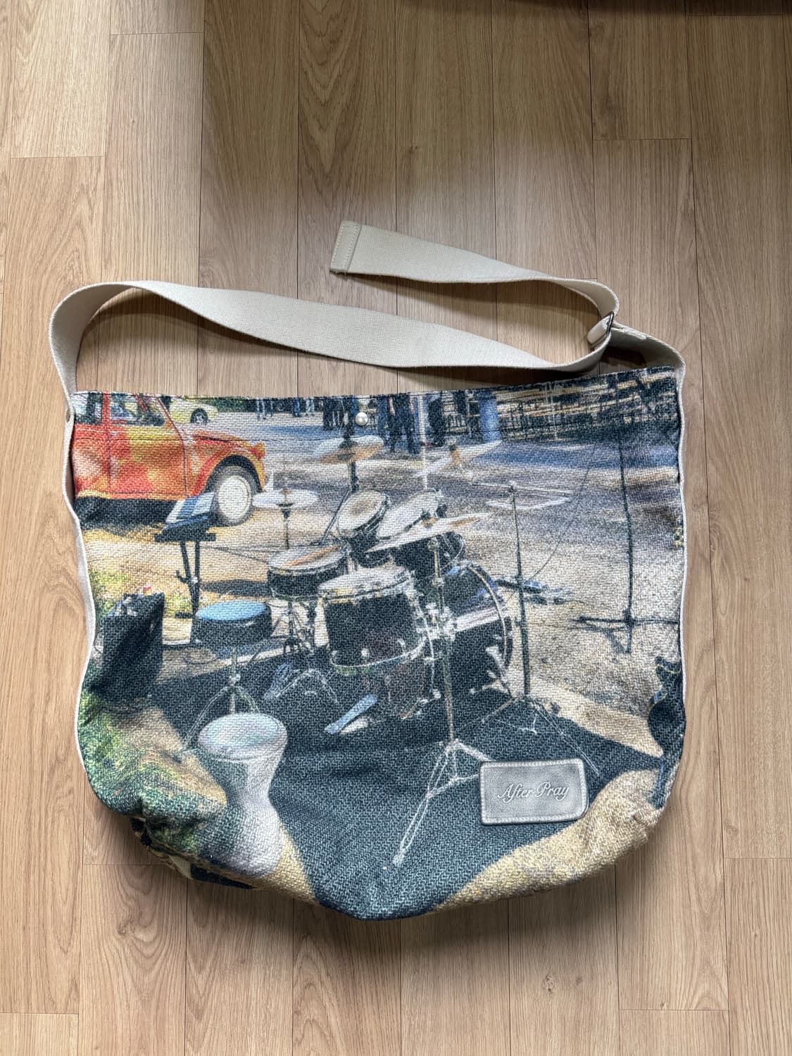 AFTER PRAY 프린티드 크로스백 상품이미지1