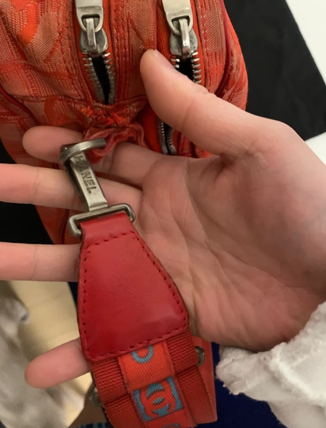 샤넬 트래블 스포츠 백 오렌지 레드 레어템 상품이미지6