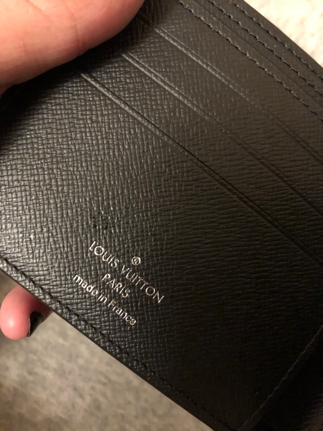 루이비통 반지갑 멀티플 월릿 타이가 M30295 상품이미지5