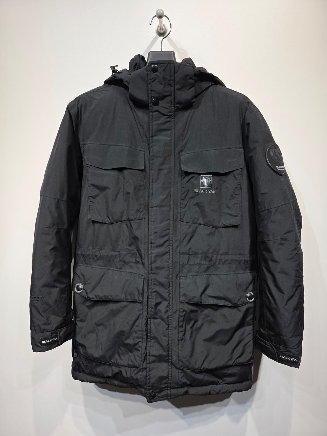 블랙야크 고어텍스 구스다운 블랙 패딩 자켓_95 상품이미지2