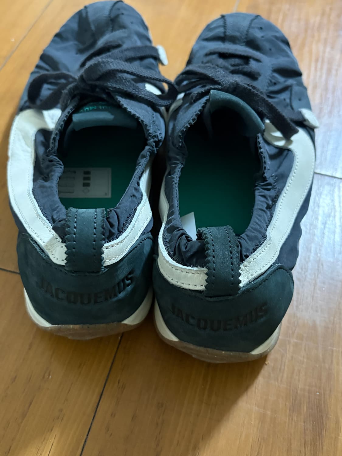 자크뮈스 나이키 문슈 오프 느와르 캐시미어 300 상품이미지5