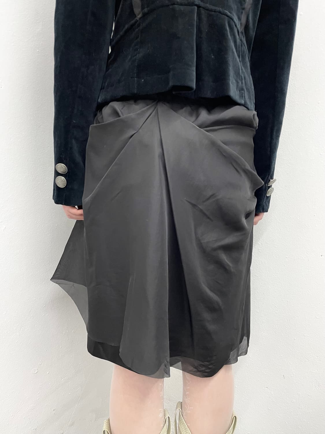블랙 아방가르드 드레이프 시어 스커트 상품이미지4