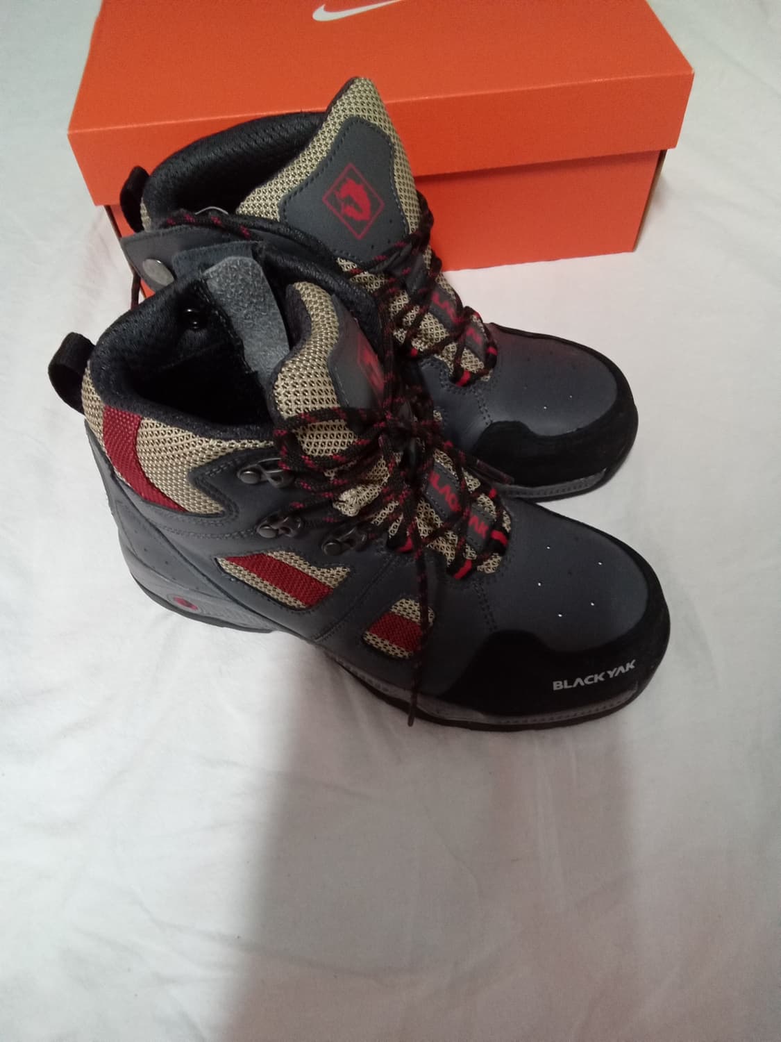 트렉스타 다운 패딩 옐로우 상품이미지2