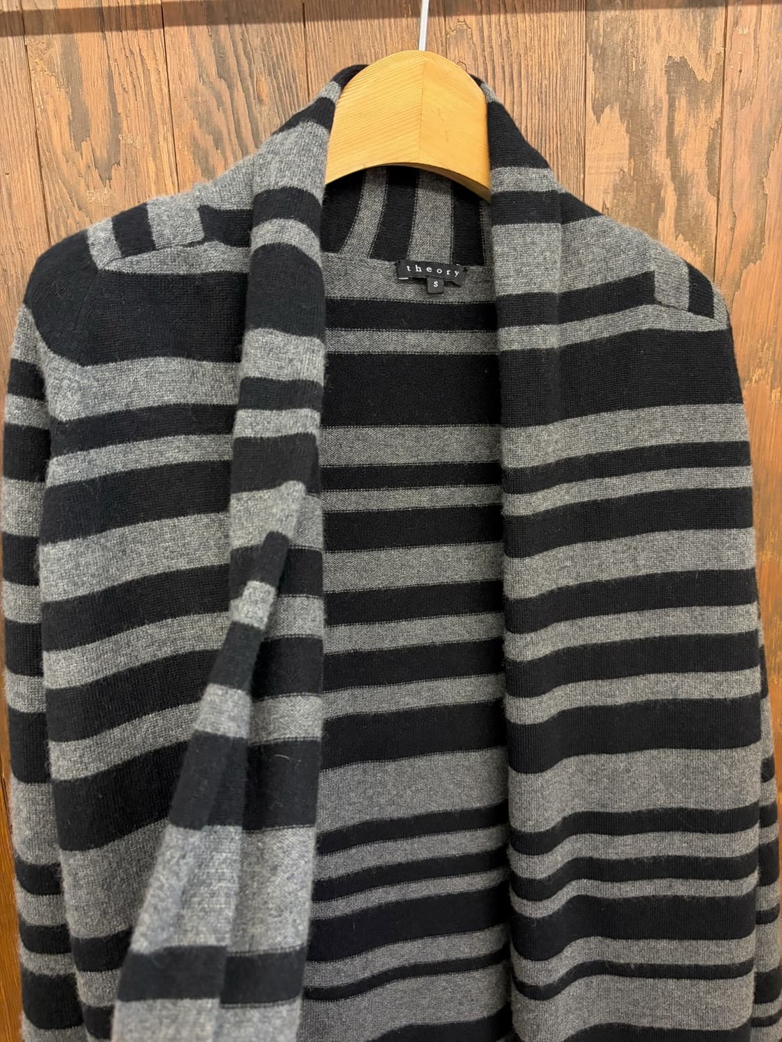 띠어리 정품 캐시미어100 스트라이프 숄 가디건 상품이미지3