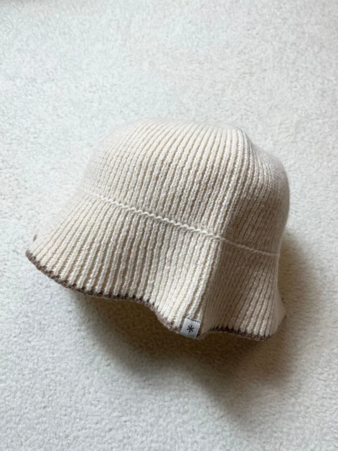 스노우 23FW 니트 버킷 햇 A1691 상품이미지1