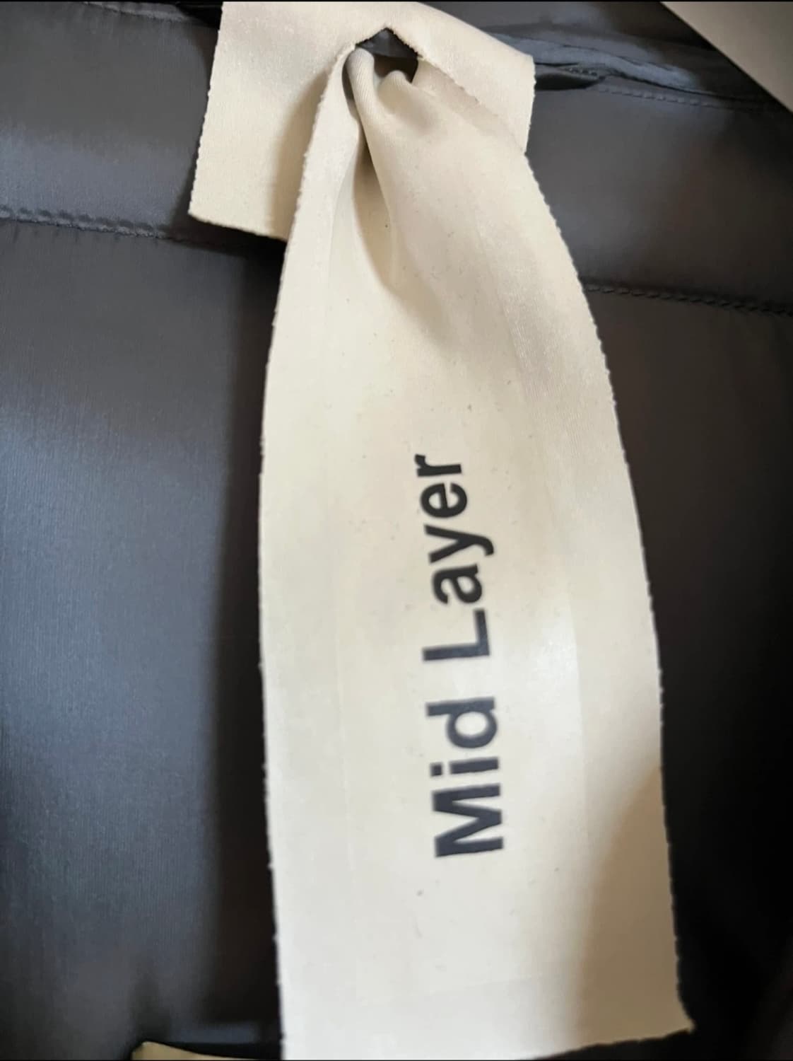 (새상품)텐씨 Ten c 다운 필링 미드

레이어 패딩 50 상품이미지6