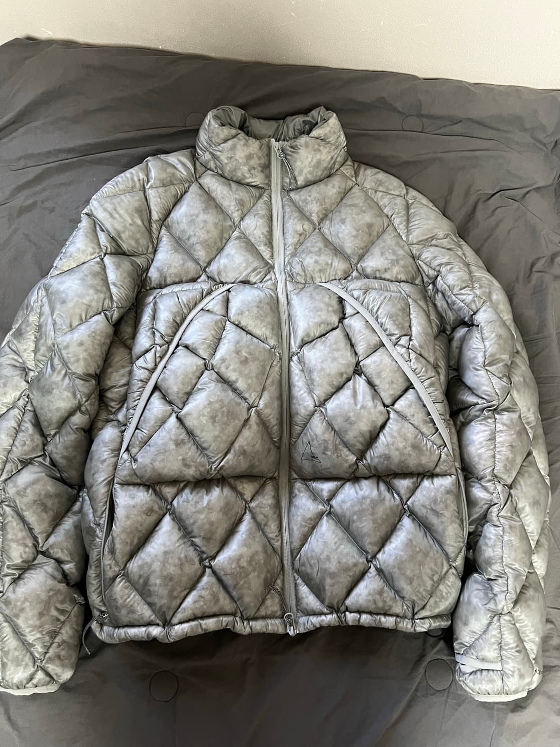 (L) 로아 ROA 누나 패딩 실버 택만뗀 새상품 상품이미지2