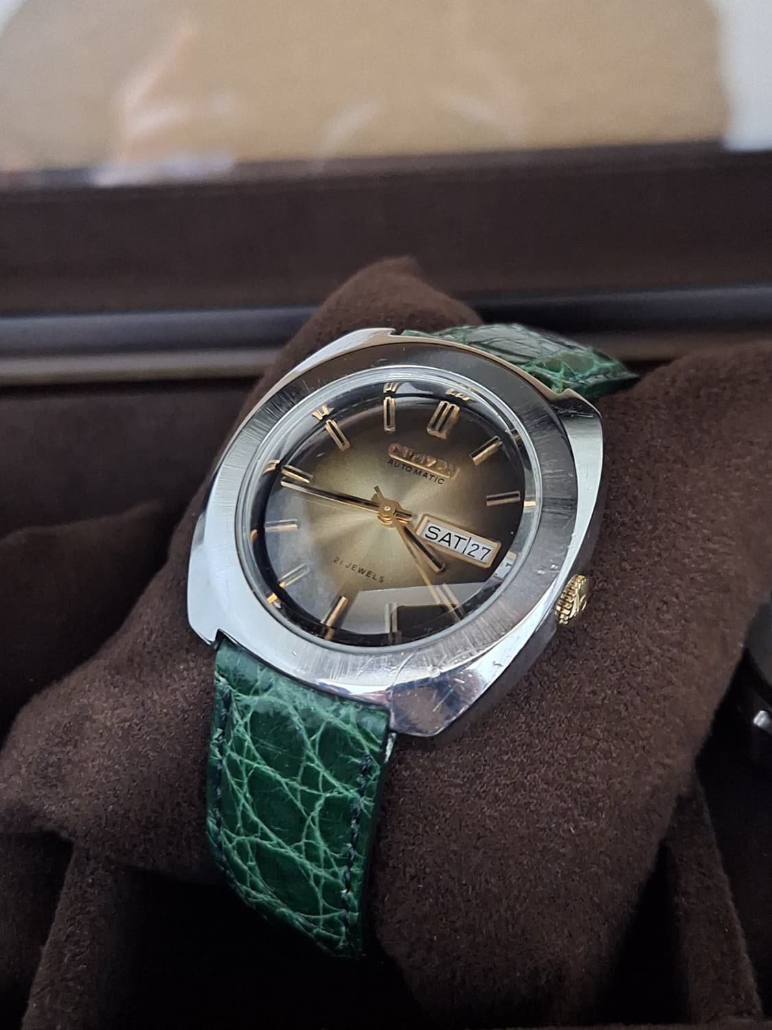 시티즌 70s 빈티지 오토매틱 스퀘어드 시계 판매합니다 상품이미지2