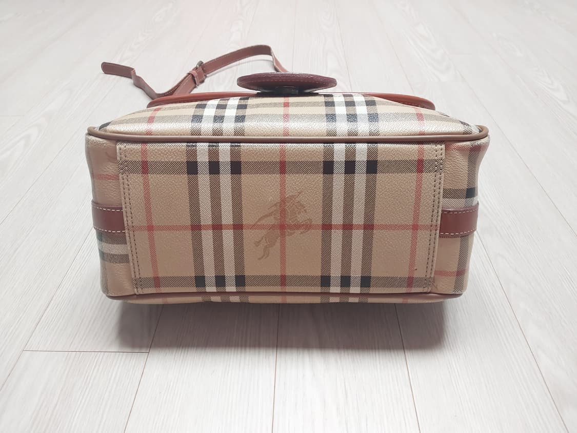 정품 버버리 노바체크 크로스백 상품이미지4