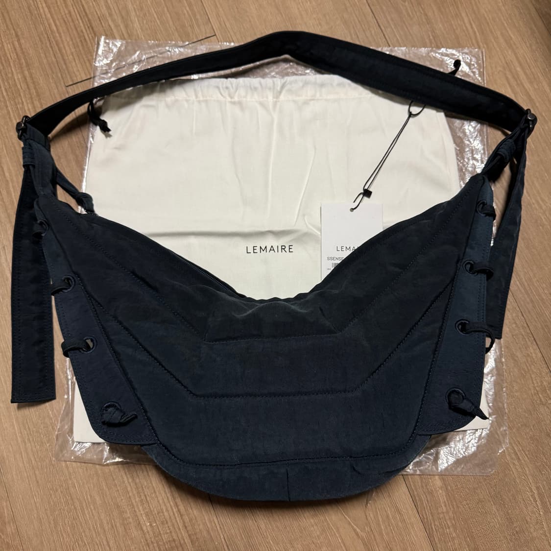 르메르 소프트 게임백 스몰 그린블루 (ssense 익스클루시브) 색상 상품이미지3