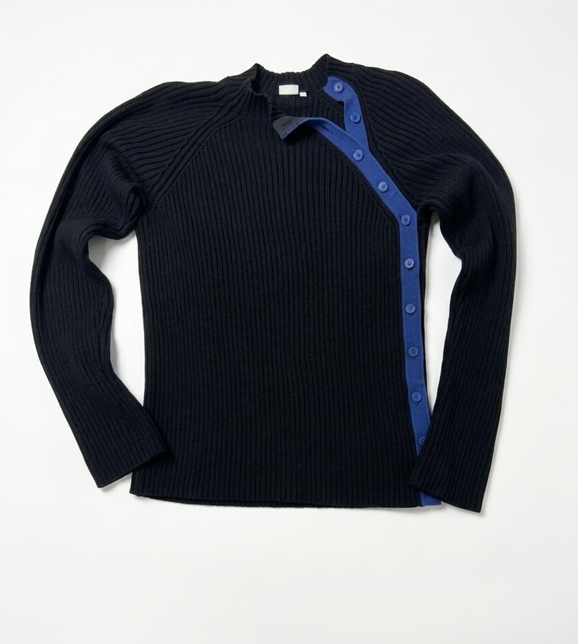 아르마니 익스체인지 비대칭 버튼 리브드 니트 상품이미지2