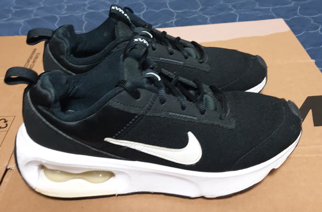 나이키 에어맥스 인터락 라이트 블랙 (245) 상품이미지2