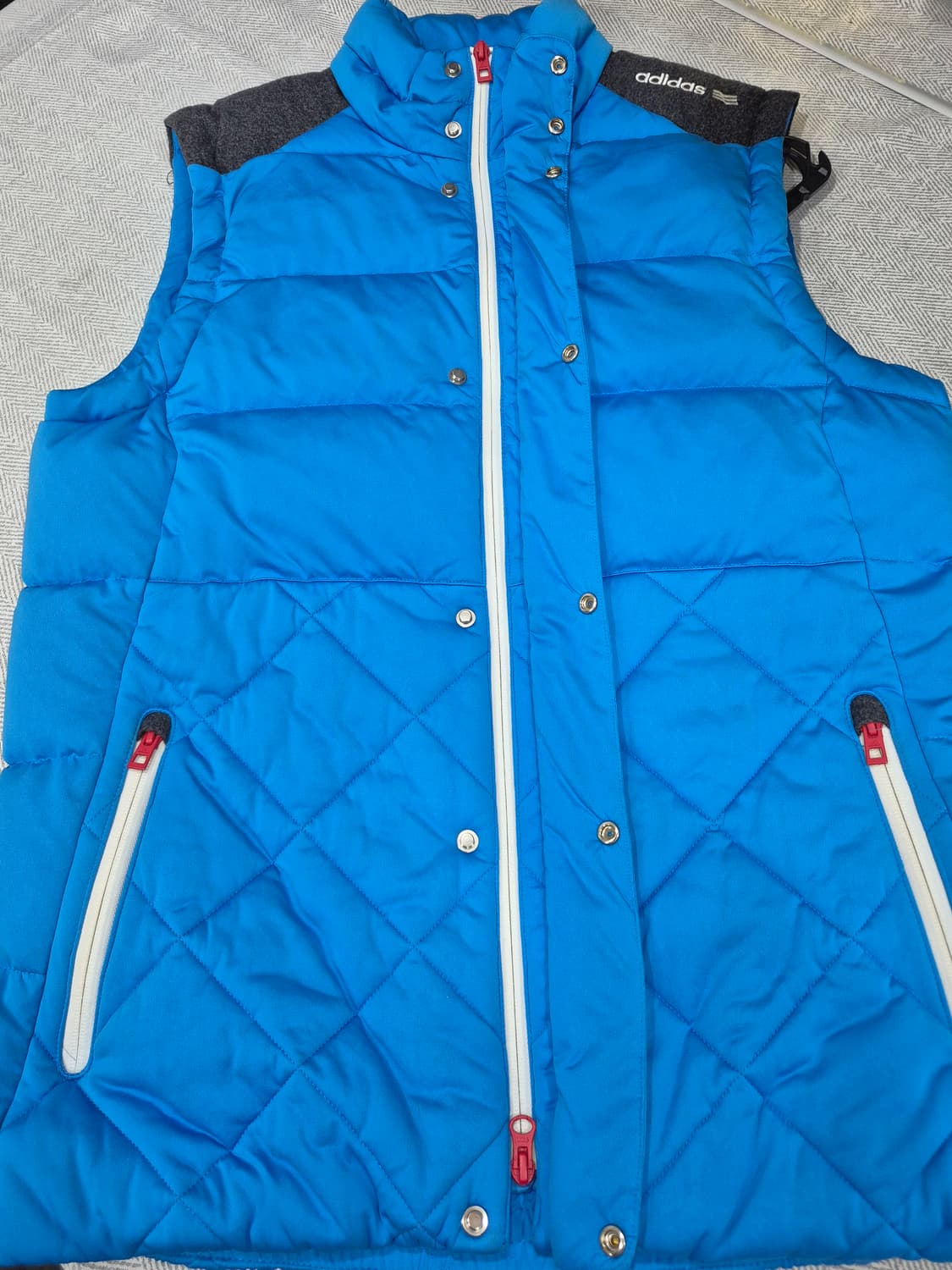 아디다스 오리털 조끼 패딩 남성 105사이즈 상품이미지5