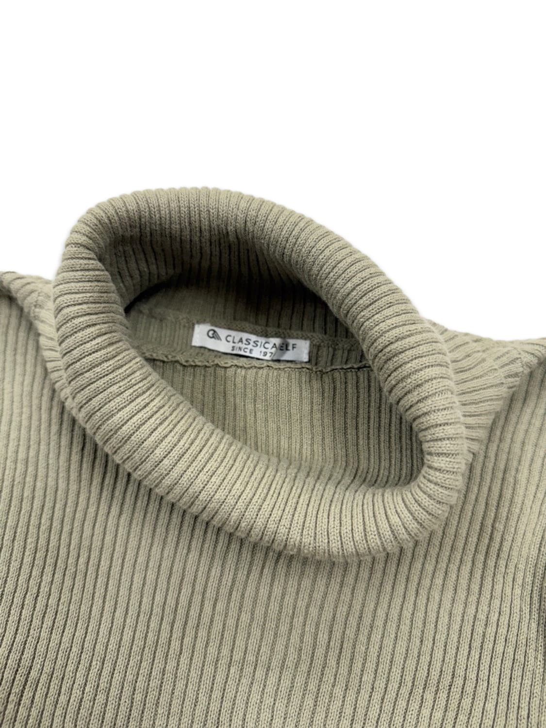 빈티지 CLASSICAL ELF 카키 하이넥 디테일 단추 니트 상품이미지3
