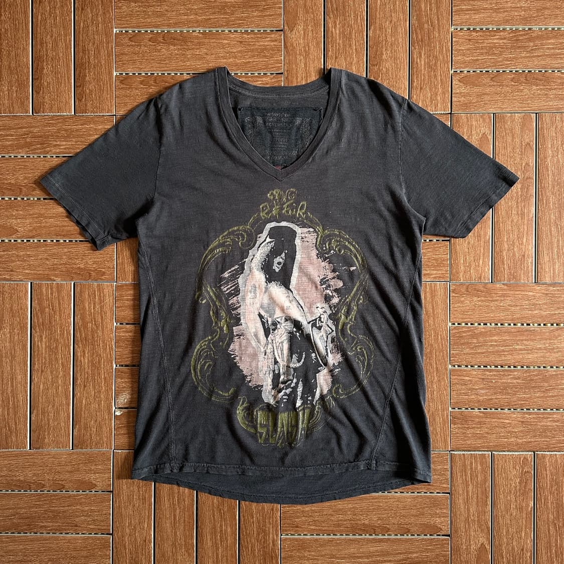 November ‘Slash’ v-neck cotton 1/2 tee 상품이미지1