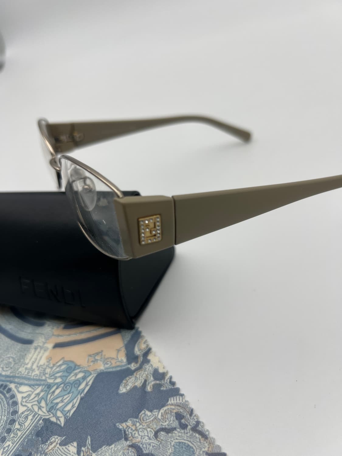 펜디 FENDI 메탈 캣아이 안경 F606R 상품이미지5