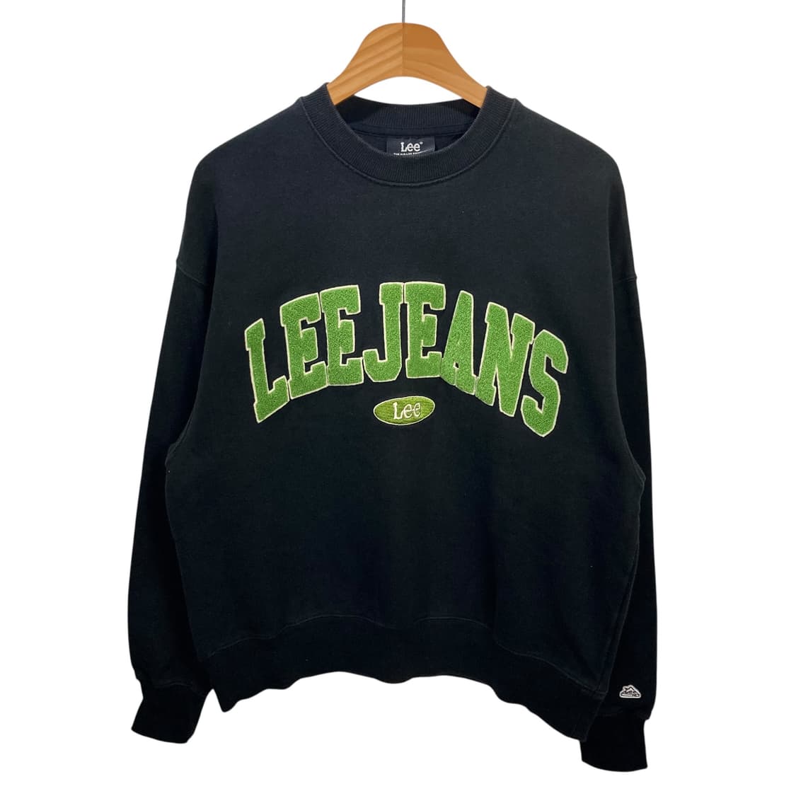 Lee 패치 블랙 맨투맨 상품이미지2
