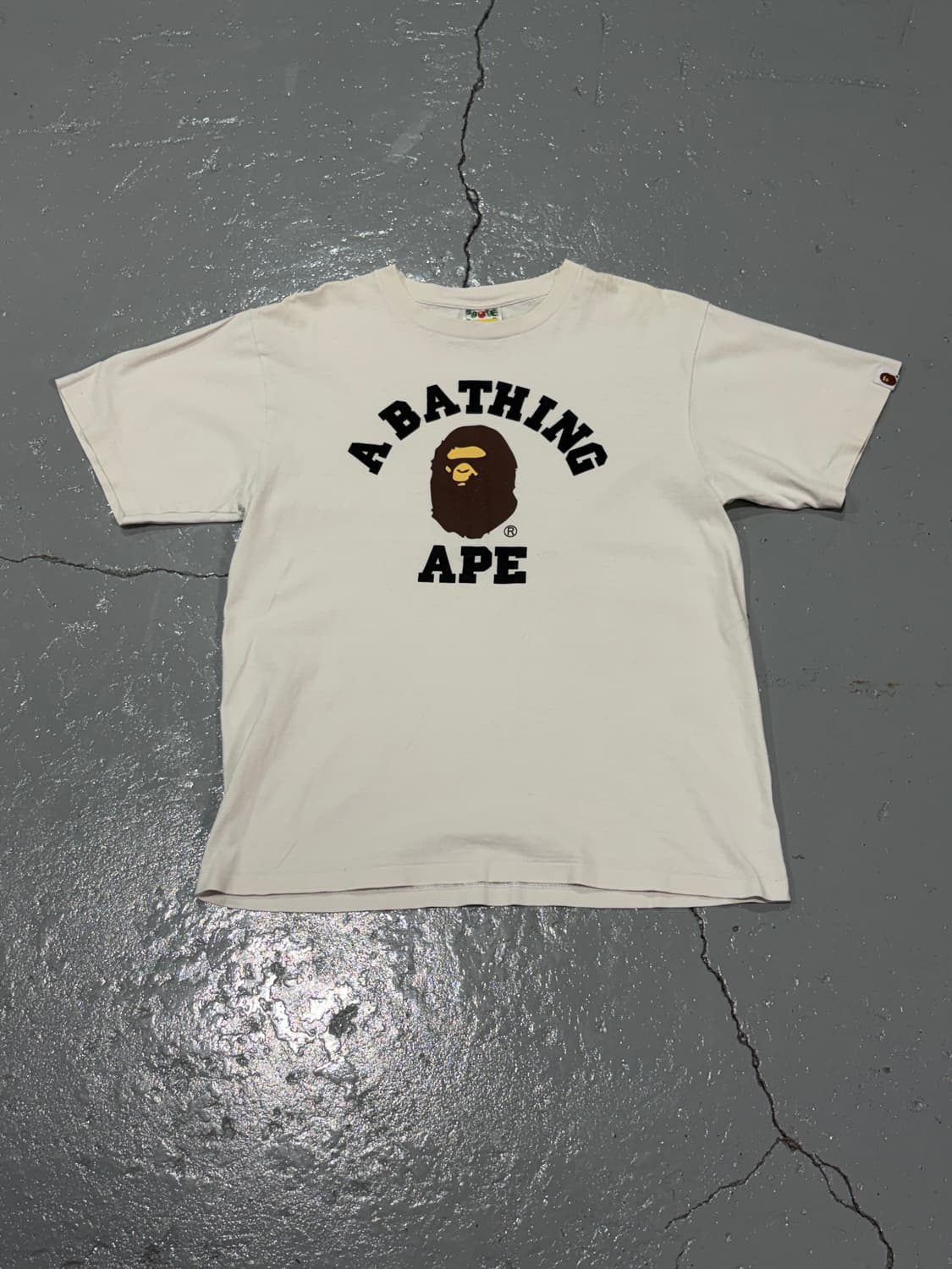 베이프(bape) 화이트 반팔 티셔츠 싱글 스티치 상품이미지1