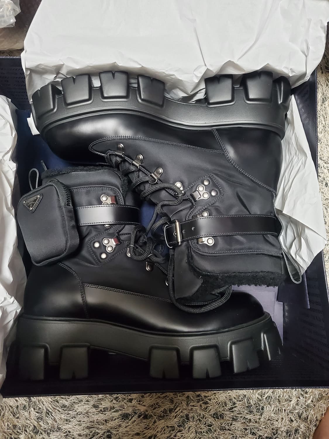 새상품 프라다 윈터 포켓부츠 상품이미지1