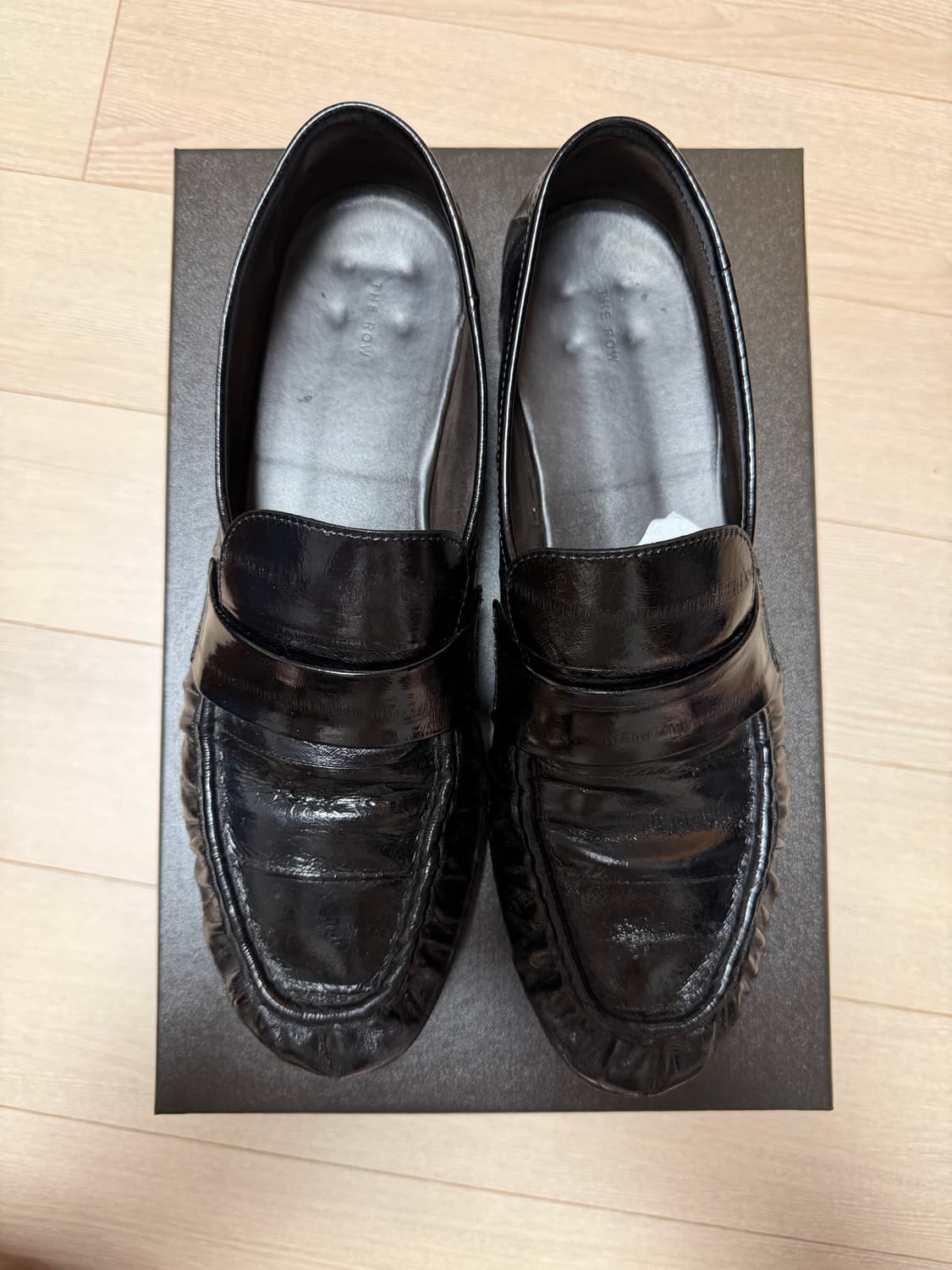 [43]더로우 SOFT LOAFER EEL SKIN 상품이미지3