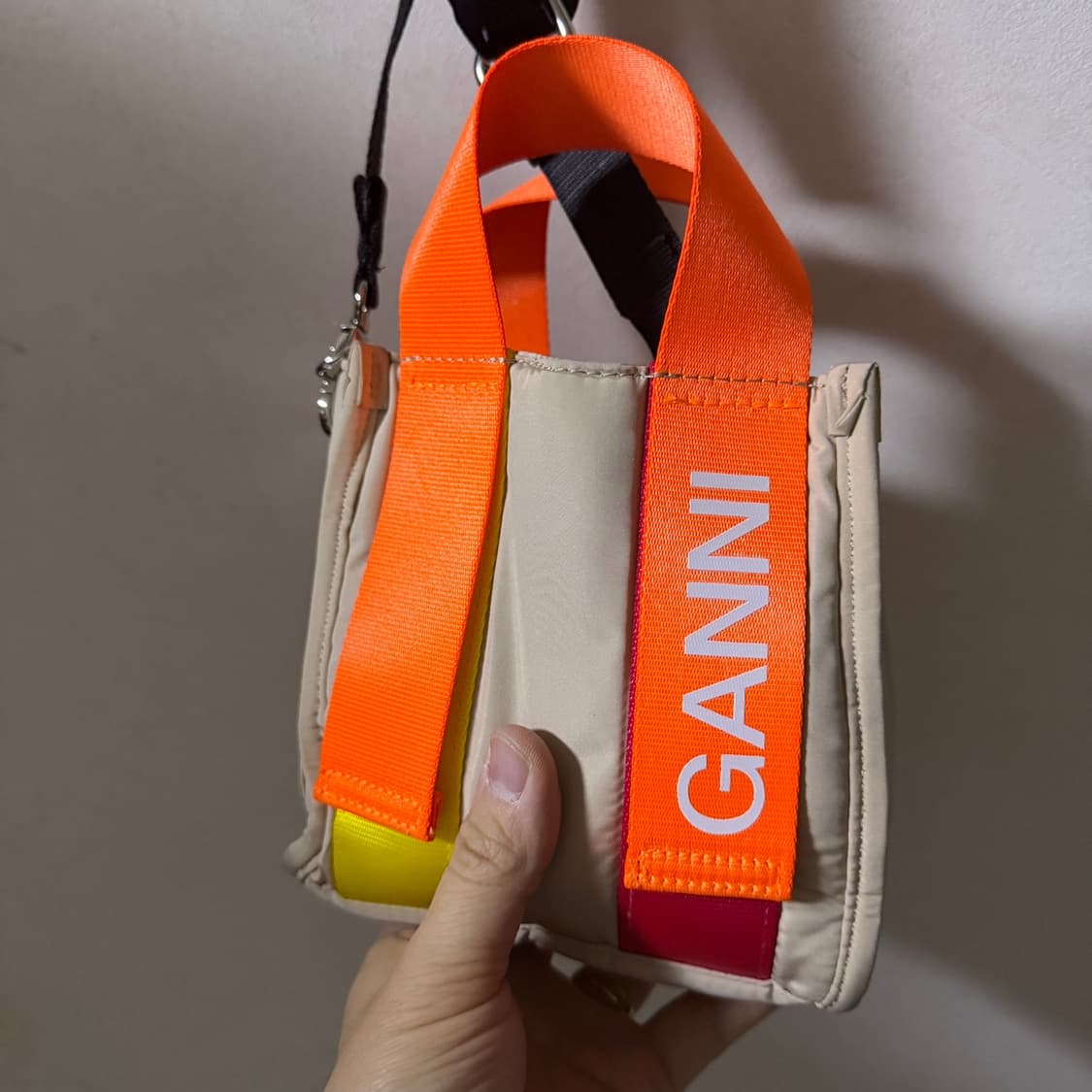 GANNI 가니 여성 미니 토트&크로스백 상품이미지6