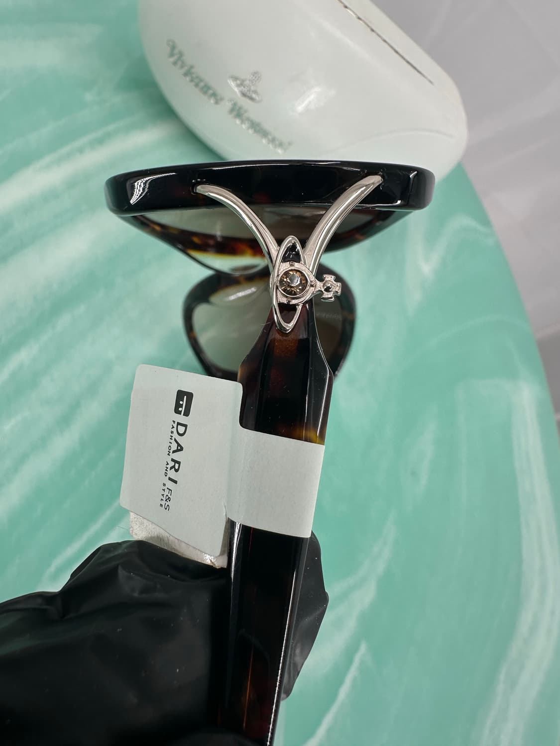 [새상품 무료배송] 비비안웨스트우드 선글라스 케이스포함 상품이미지7