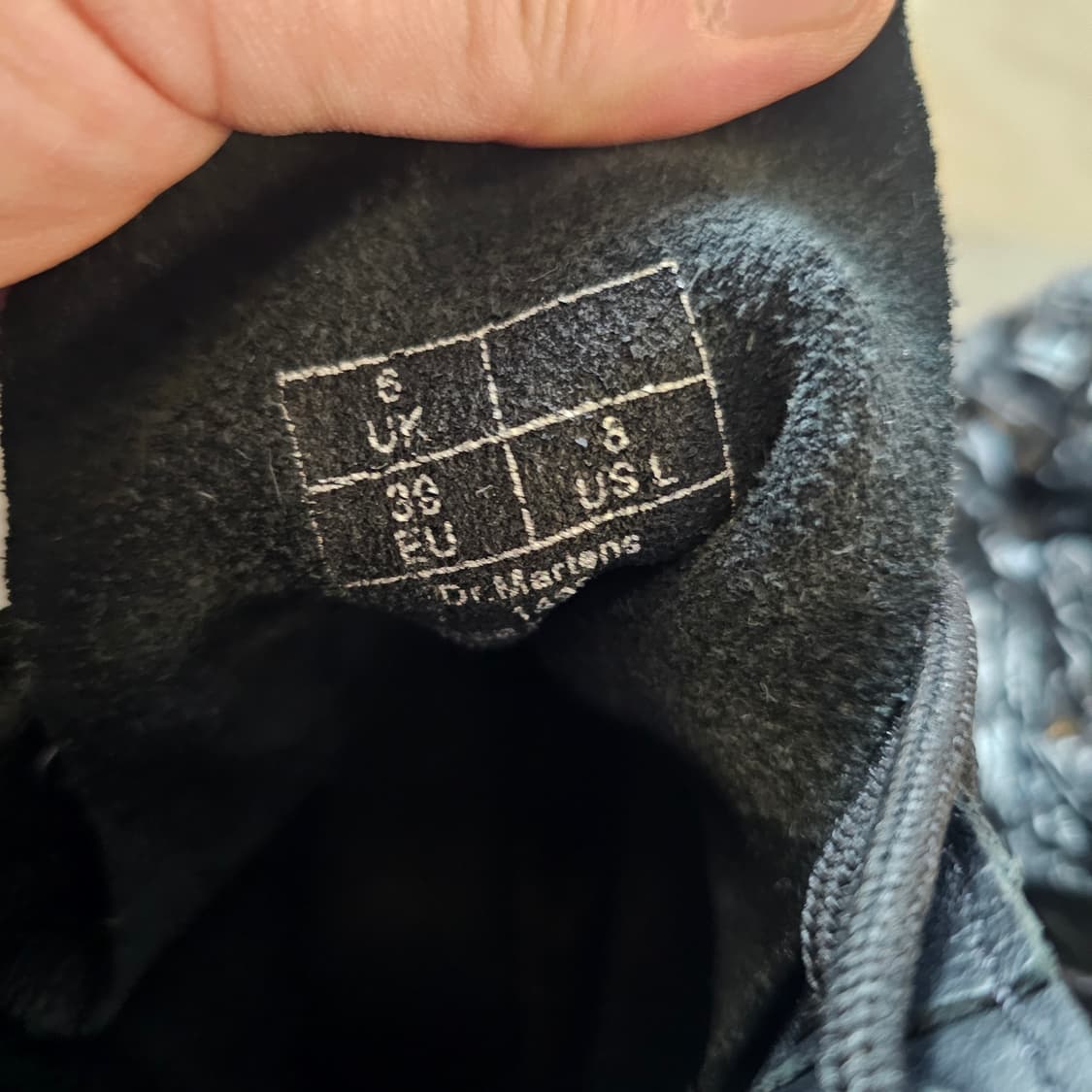 250 닥터마틴 10홀 1490 부츠 상품이미지5