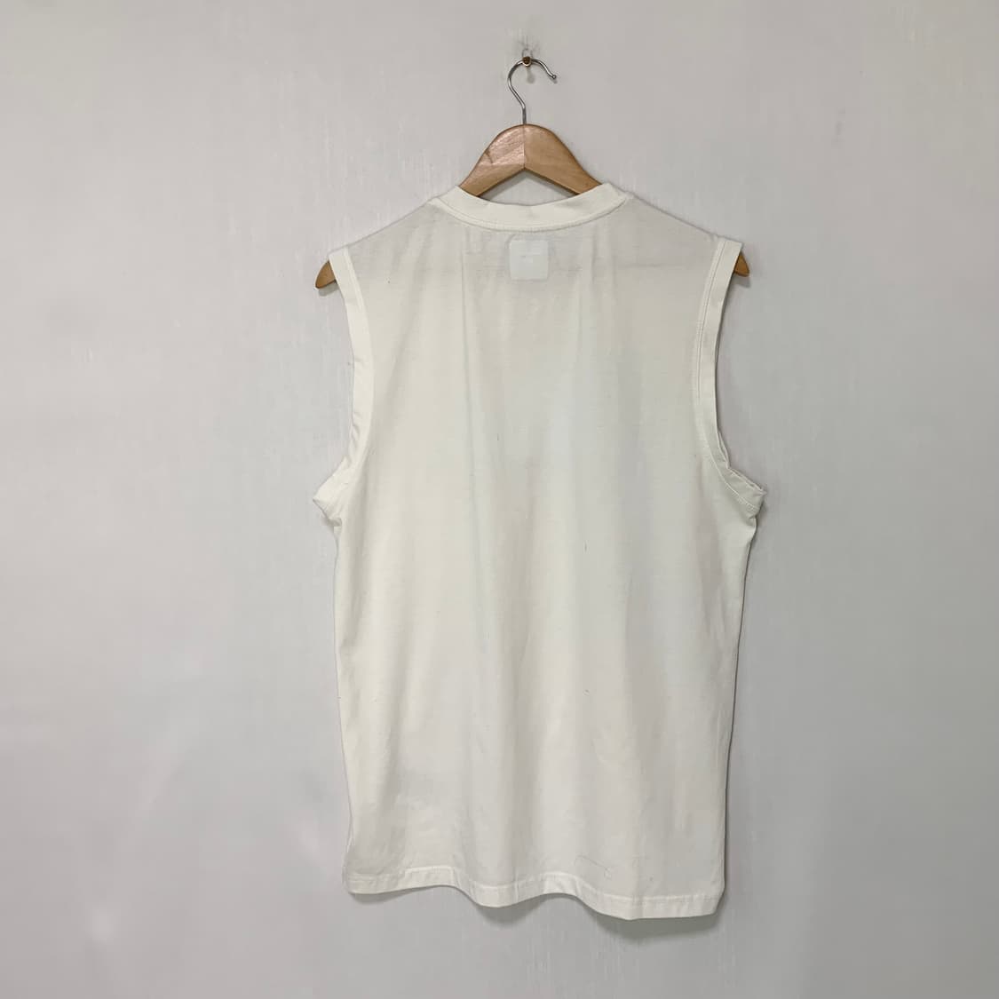 파타고니아 로고 프린팅 아이보리 슬리브리스 나시 민소매 티셔츠 XL 상품이미지6