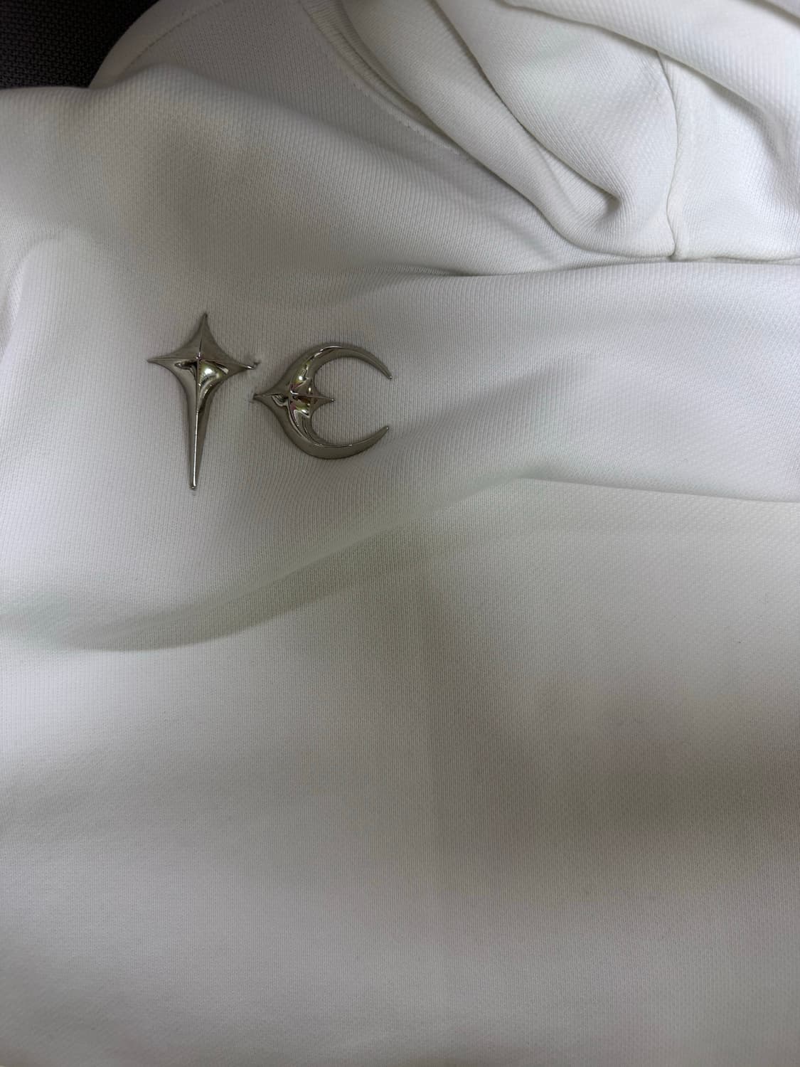 떠그 클럽 아머 후드 화이트 상품이미지3