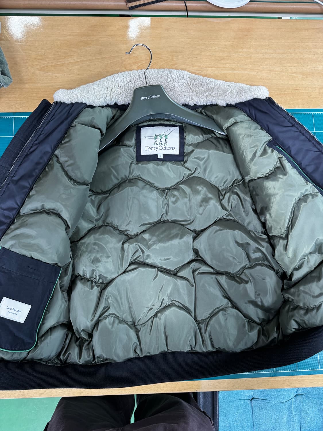 95,M)헨리코튼 스핏파이어 구스다운 블루종 블랙 상품이미지6