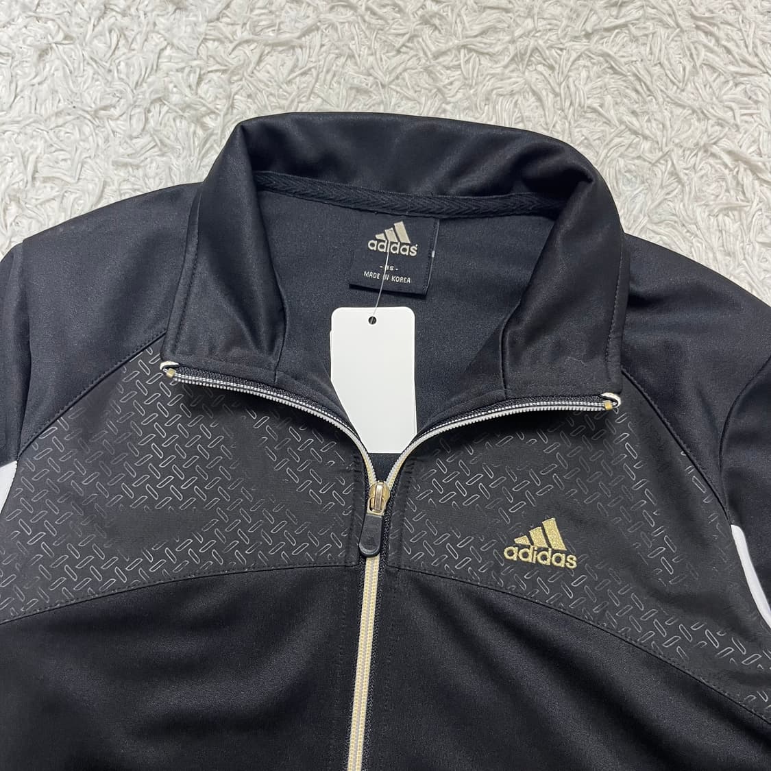 Adidas black gold color-block jersey 상품이미지5