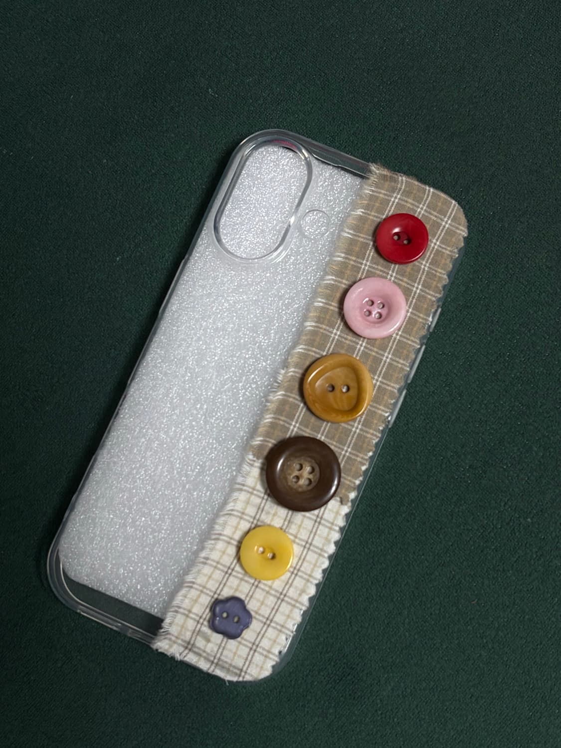 [HANDMADE] 아이폰17 단추 케이스 상품이미지2