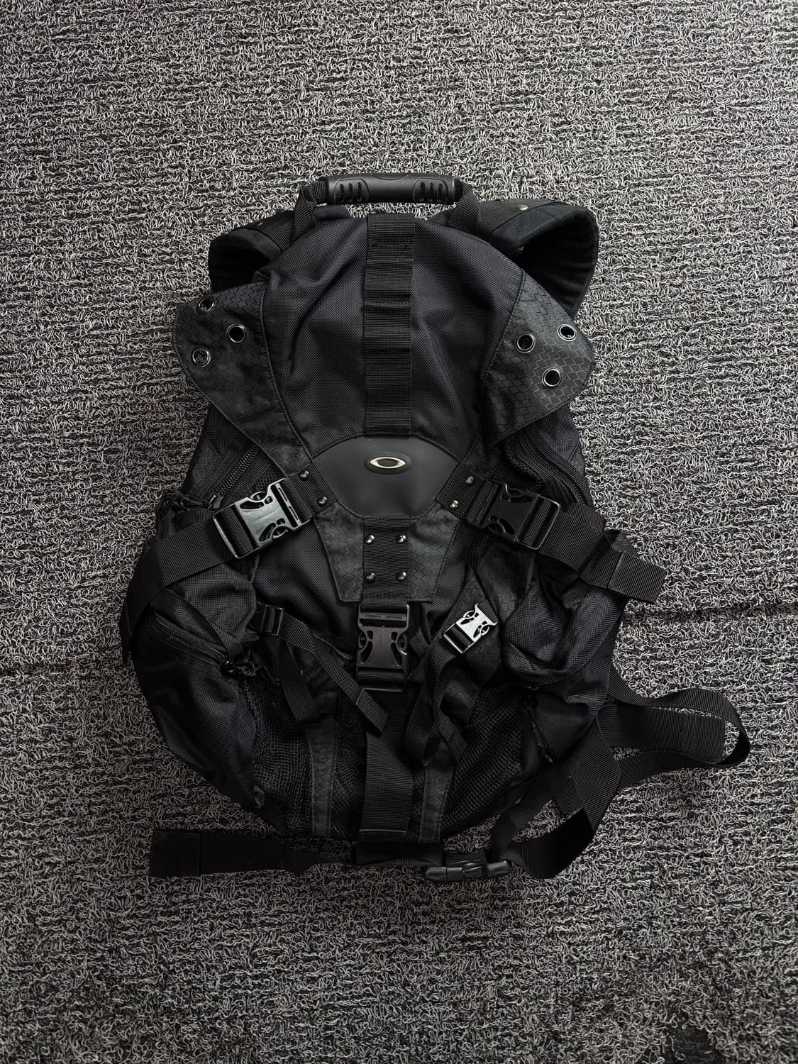 오클리 아카이브 아이콘 RC 테크니컬 백팩 3017 상품이미지2