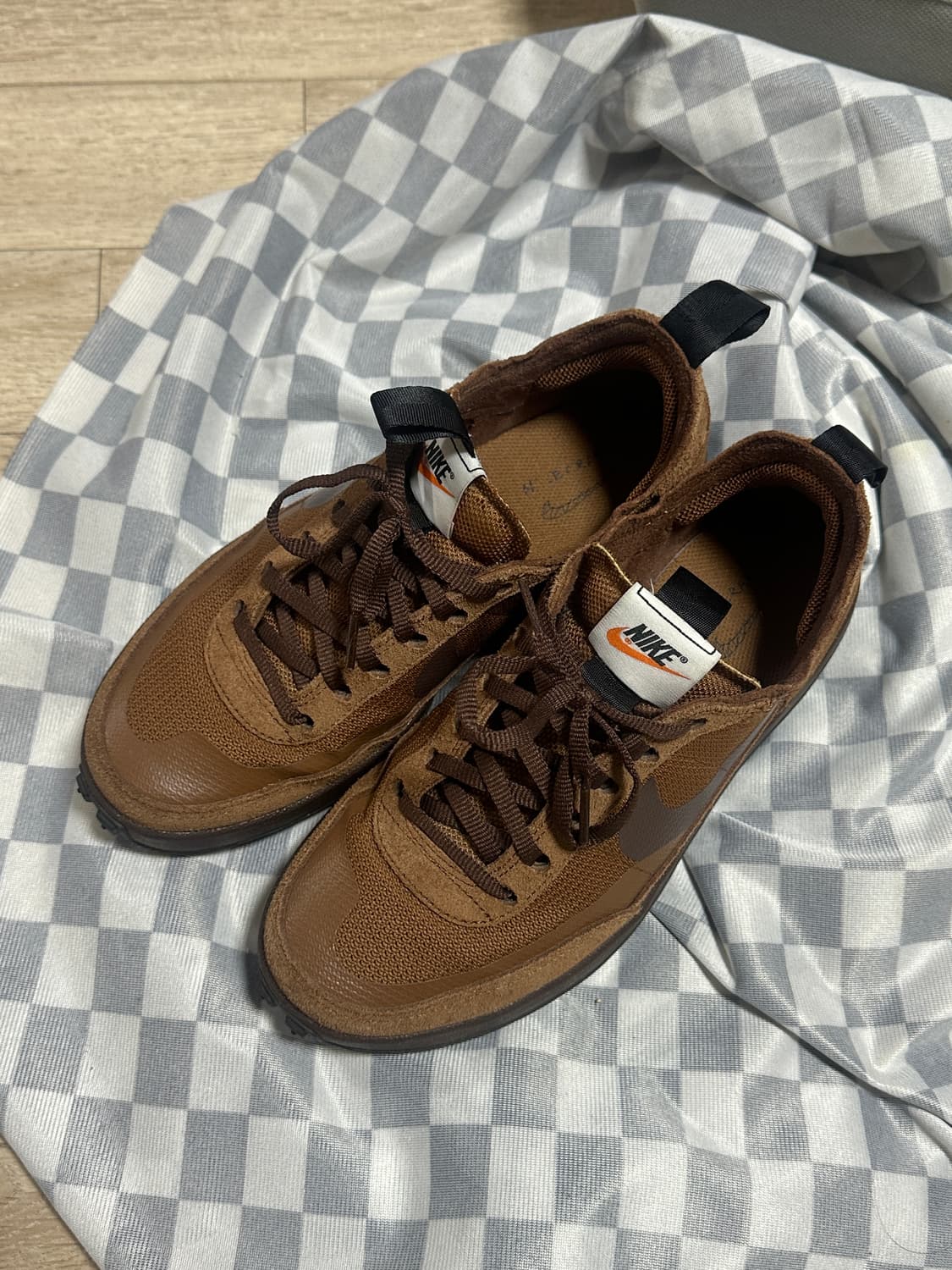 w8.5/m7/255) 나이키 톰삭스 gps 브라운 상품이미지1