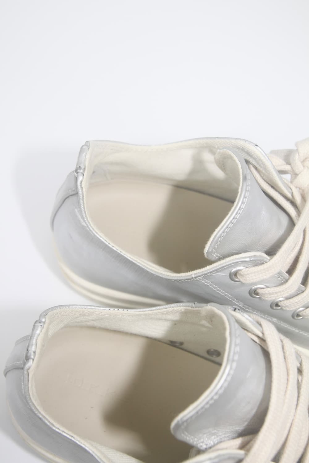 릭오웬스 다크쉐도우 실버 새틴 라몬즈 로우 스니커즈 상품이미지8