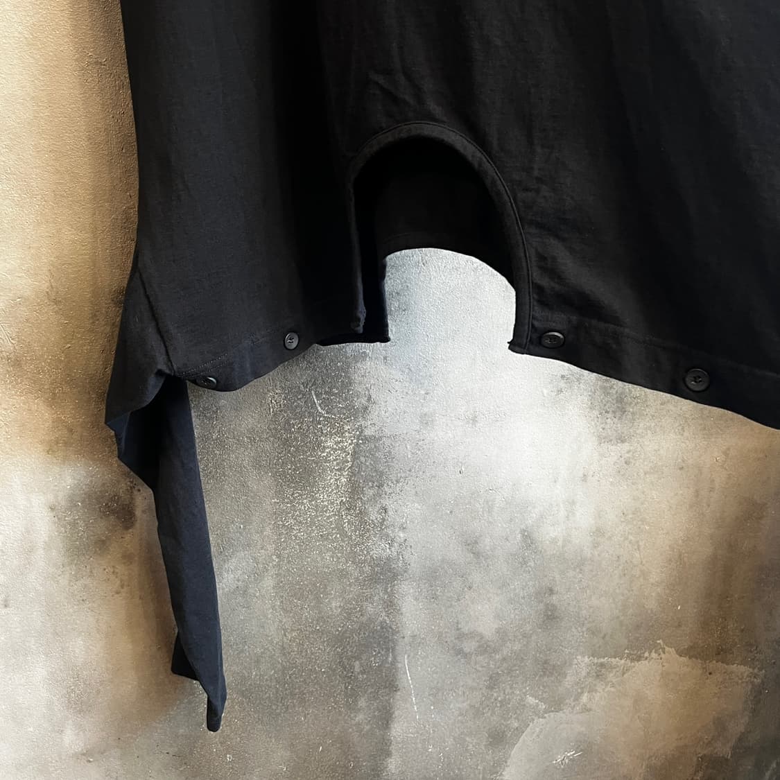 리미 푸 비대칭 인버티드 숏슬리브 티셔츠 상품이미지5