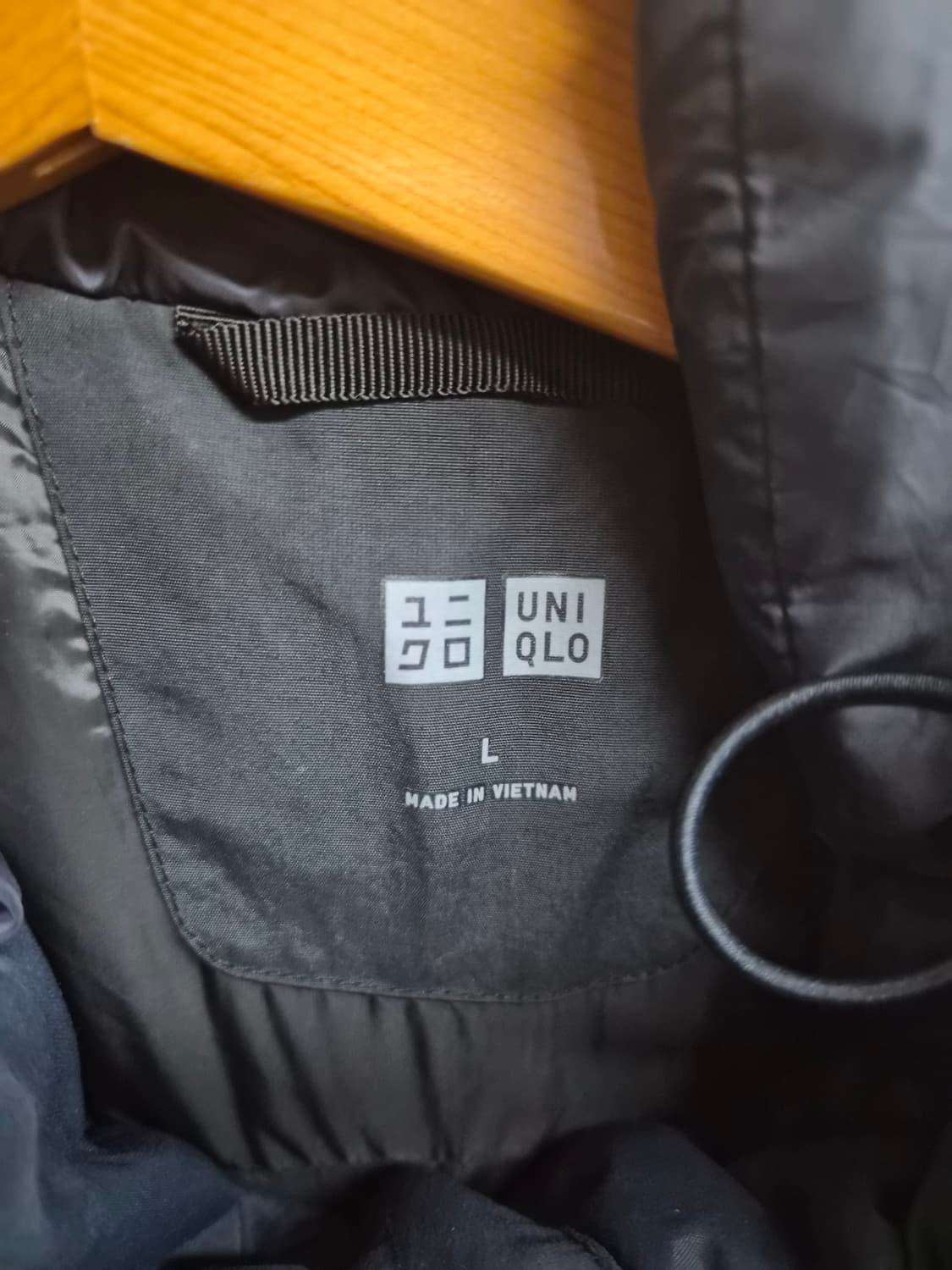 L) 유니클로 하이브리드 다운 자켓 팝니다 상품이미지3