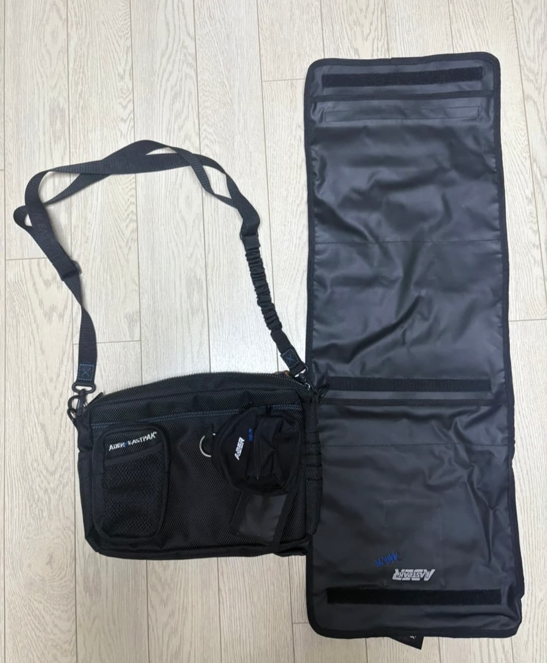 아더에러 이스트팩 크로스백 상품이미지4