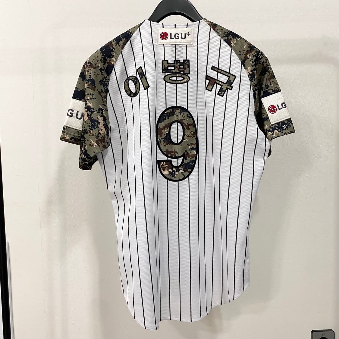 데상트 LG트윈스 어센틱 밀리터리 유니폼 이병규 마킹 상품이미지2