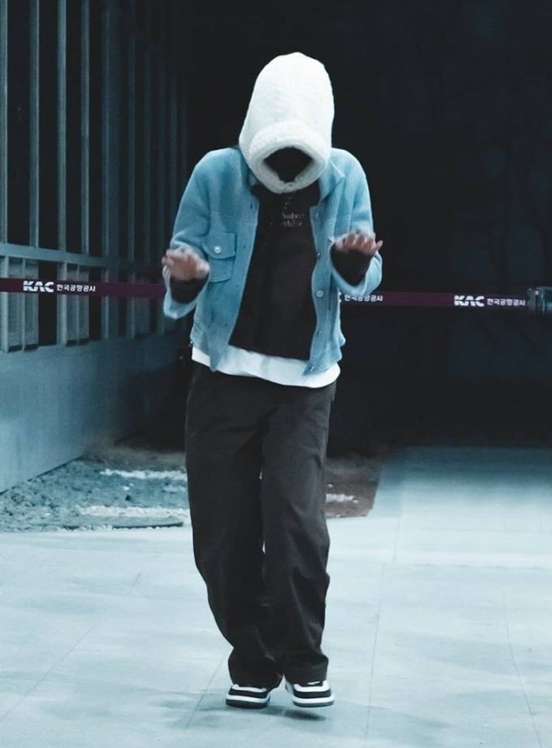 JW ANDERSON jw앤더슨 제니 니트 후드 바라클라바 상품이미지9