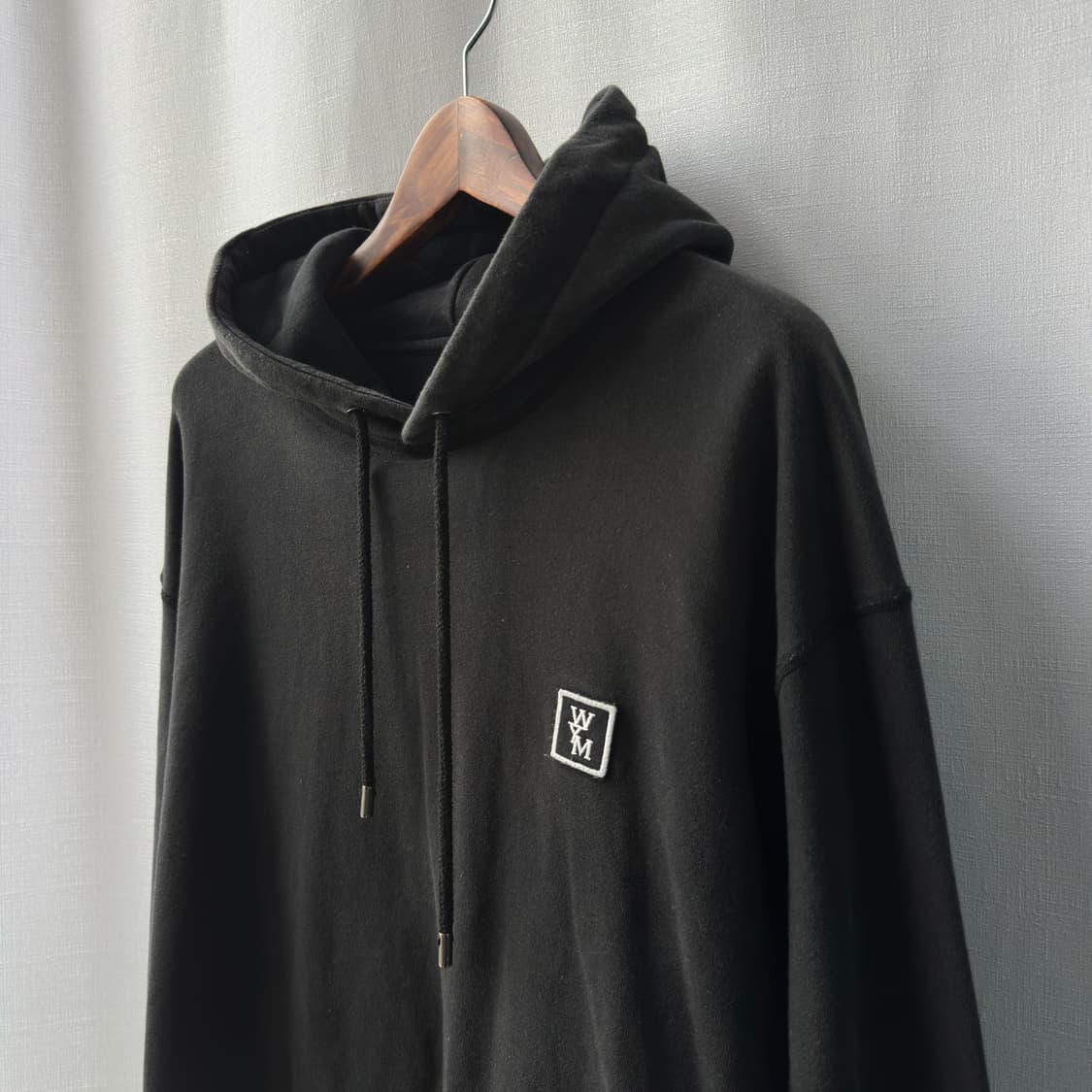 Wooyoungmi 우영미 백로고 후드티 블랙 52 상품이미지5