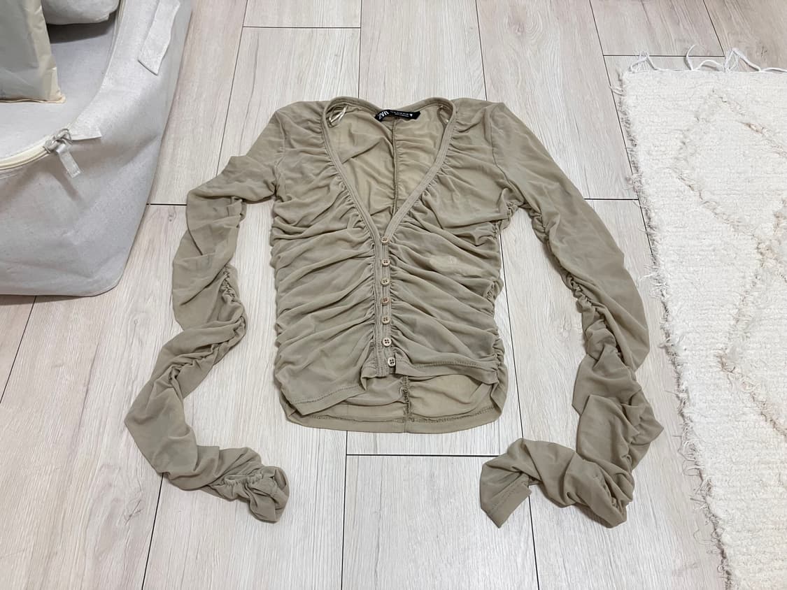 자라 셔링 블라우스 상품이미지1